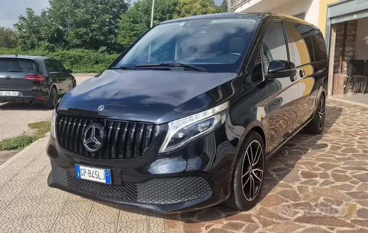 Mercedes-Benz V300