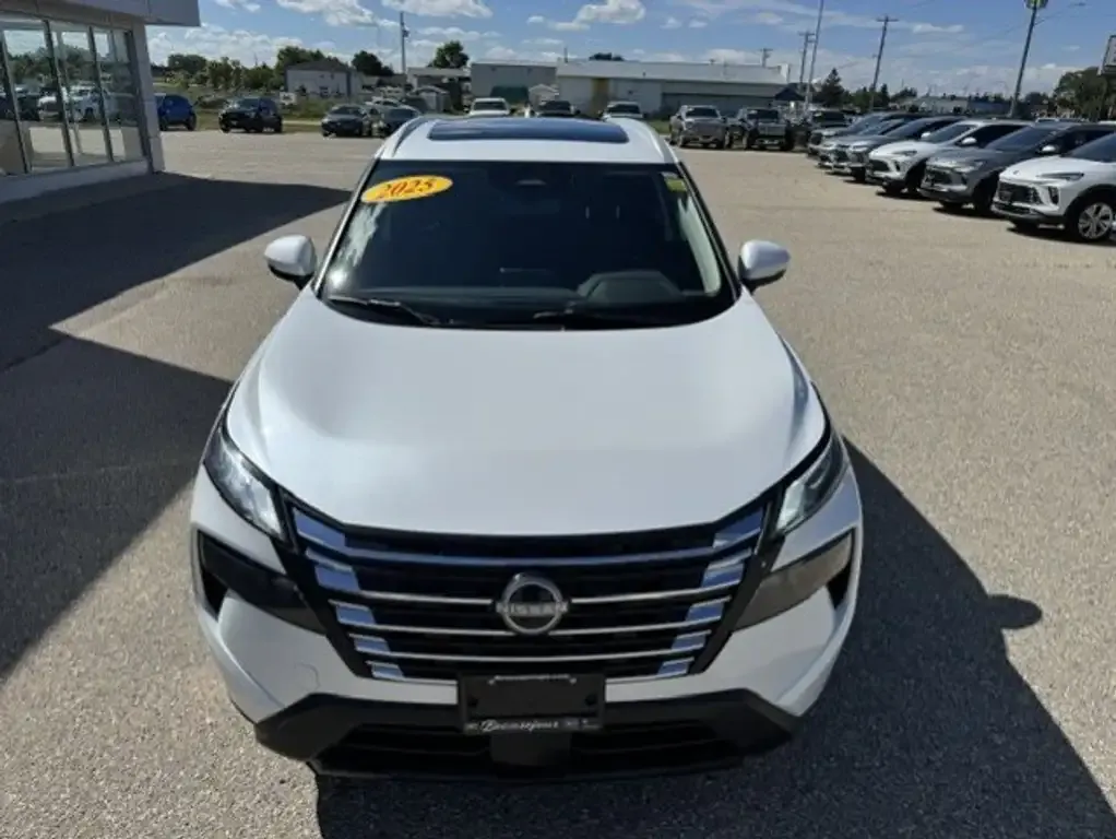 Nissan Rogue 2025 photo 2