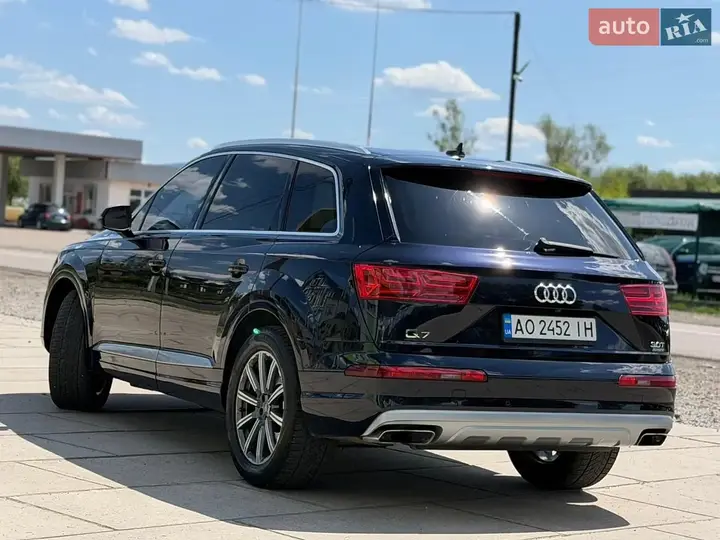 Audi Q7 2016 photo 3