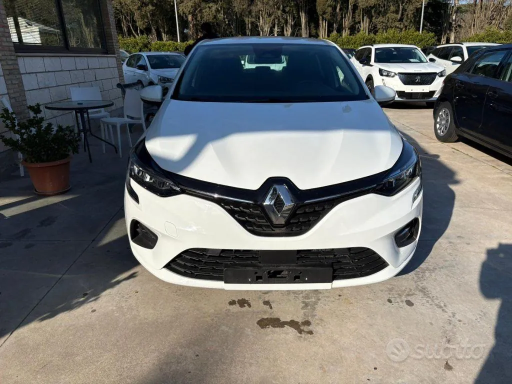 Renault Clio 2020 photo 2