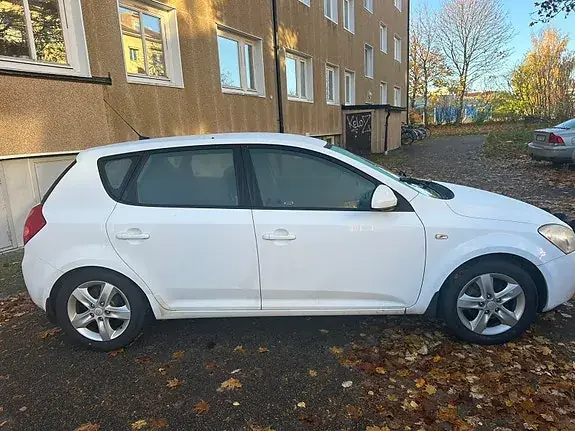 Kia Ceed 2008 photo 4