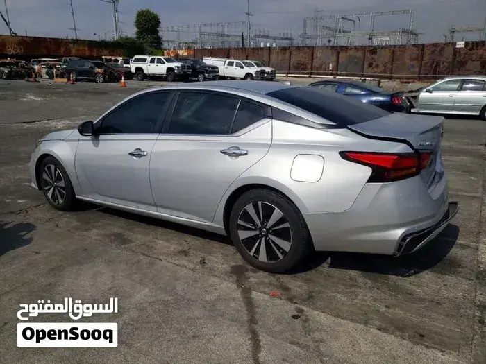 Nissan Altima 2021 photo 2