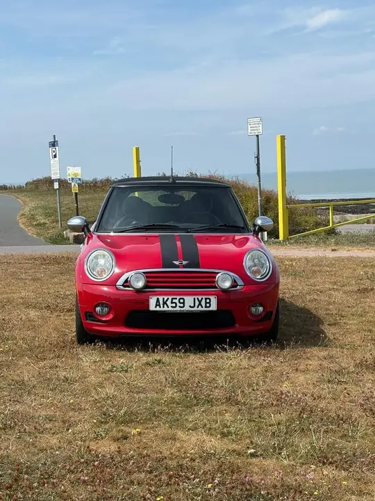Mini Convertible 2009 photo 2