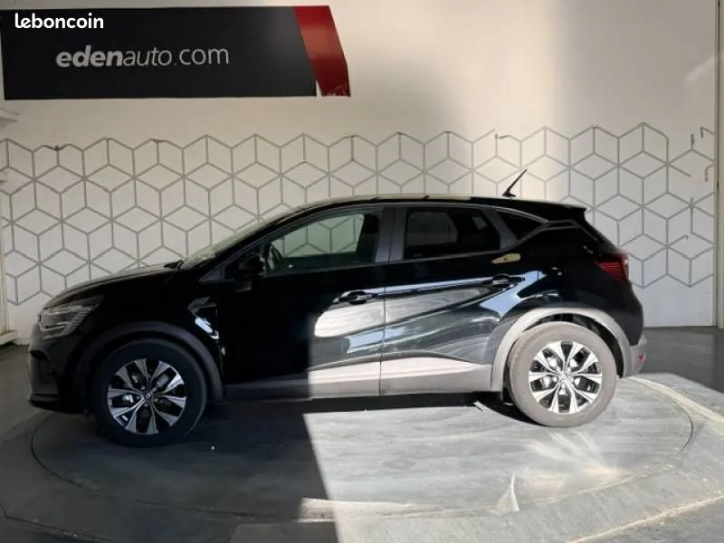 Renault Captur 2024 photo 2