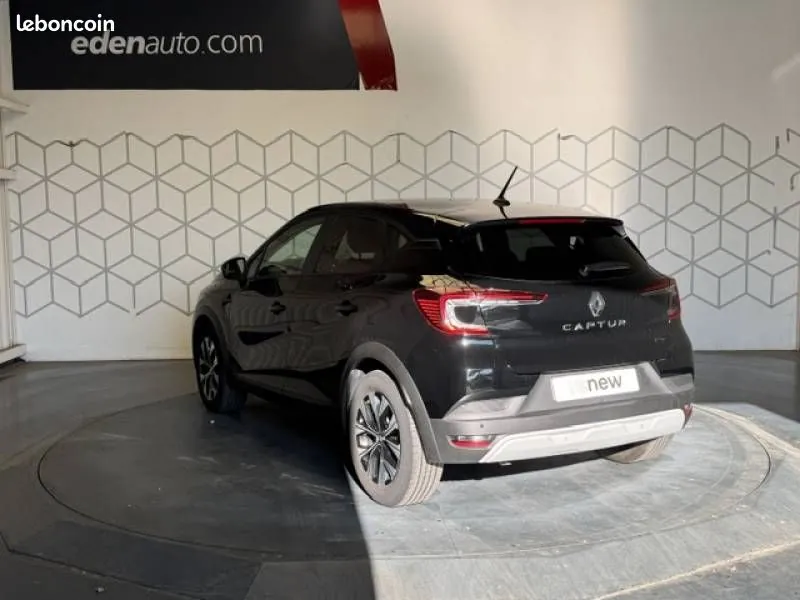 Renault Captur 2024 photo 3