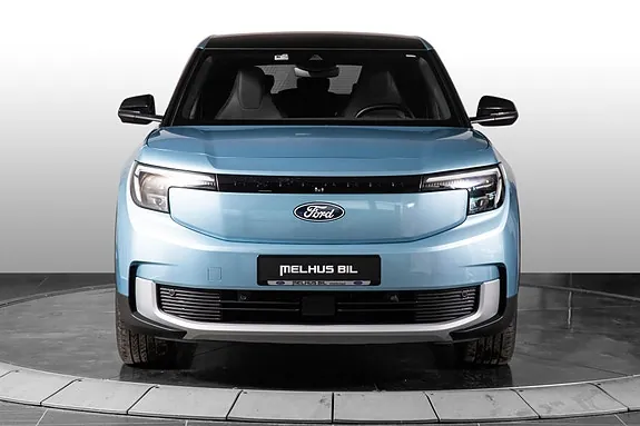Ford Explorer 2025 photo 2
