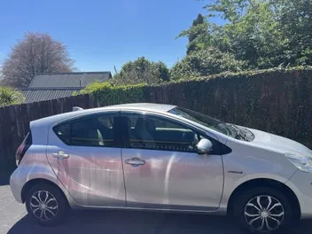 Toyota Aqua 2017 photo 2