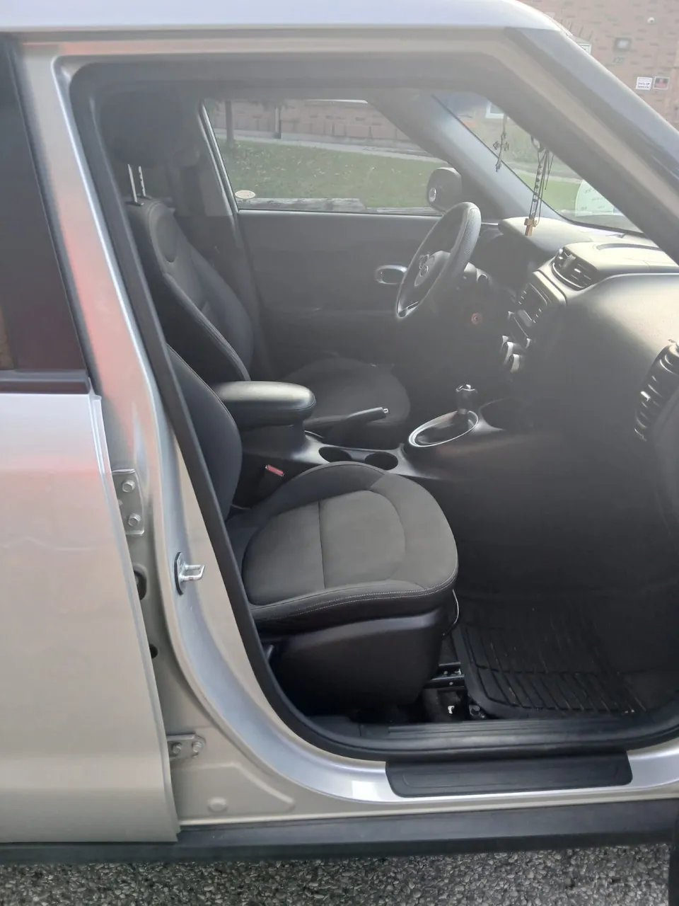 Kia Soul 2015 photo 2