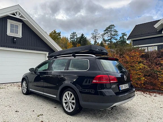 Volkswagen Passat 2012 photo 4