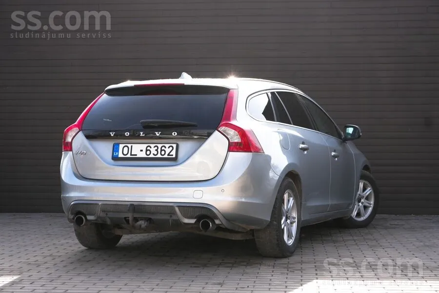 Volvo V60 2013 photo 3