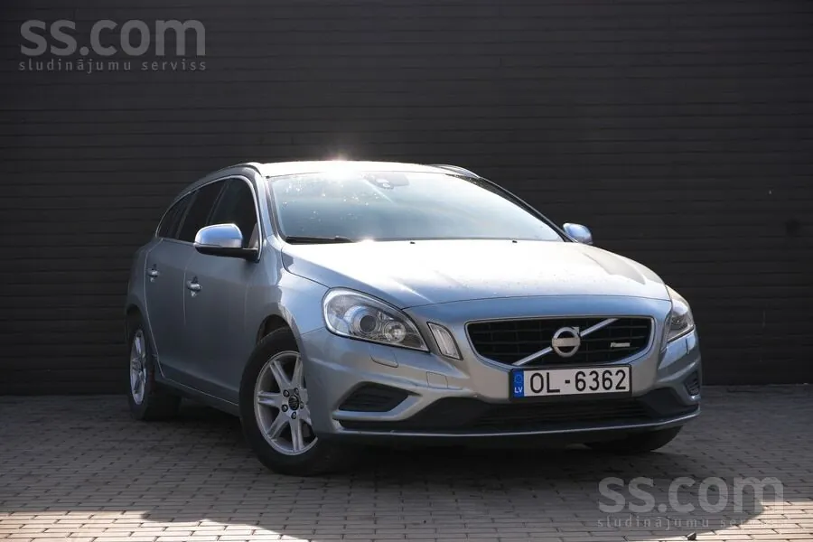 Volvo V60 2013 photo 2