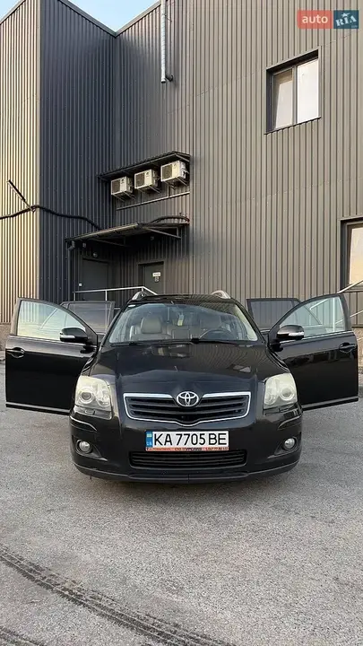 Toyota Avensis 2006 photo 5