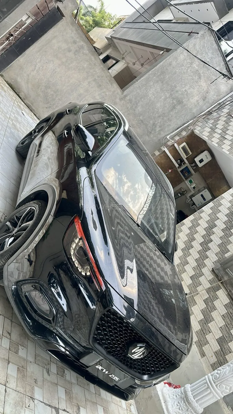 MG Hs