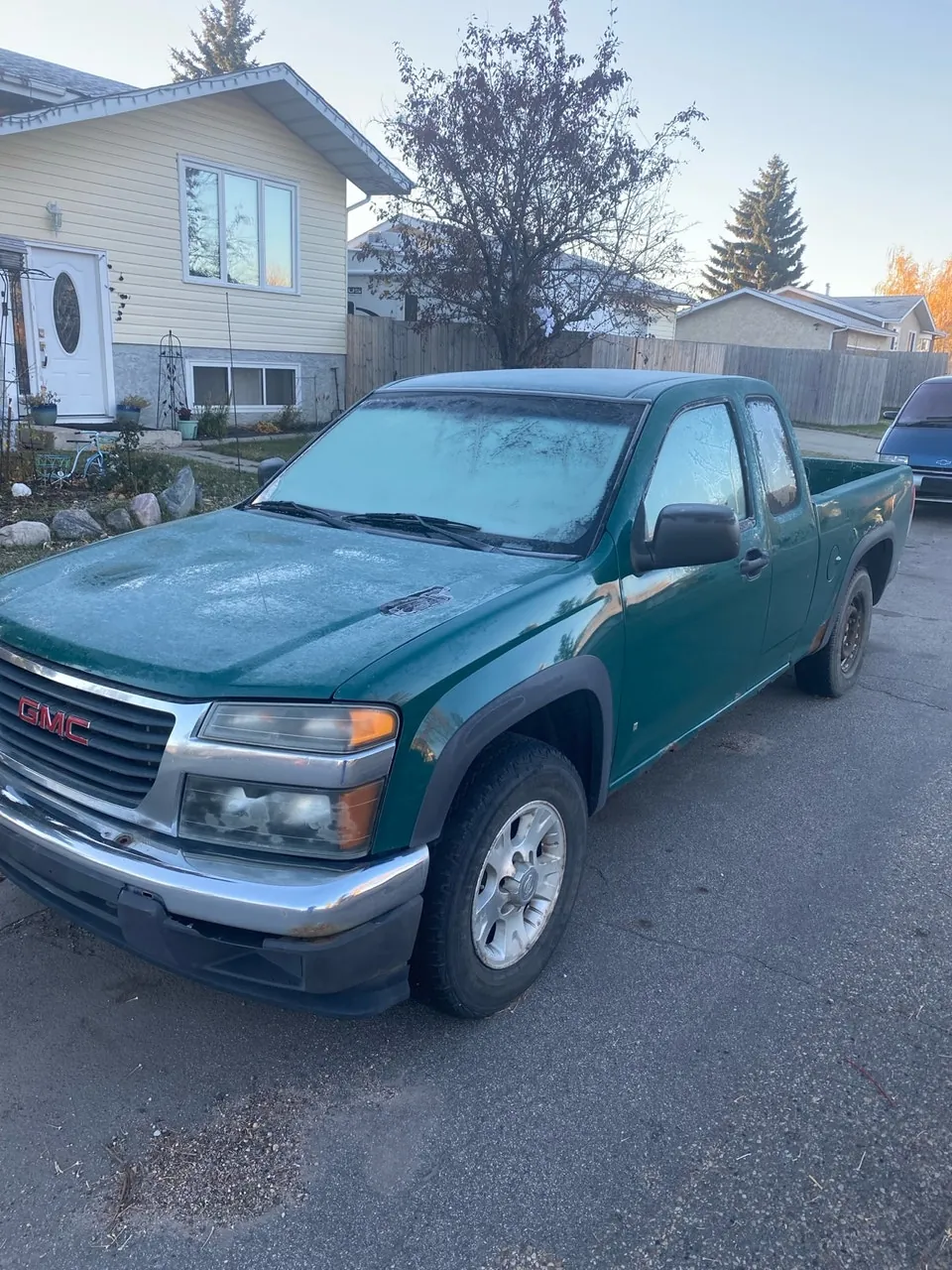 GMC Canyon 2006 photo 2