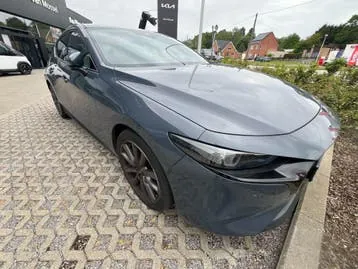 Mazda 3 2021 photo 2