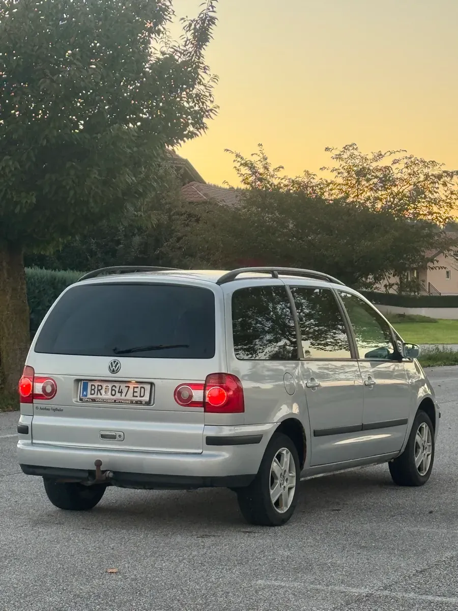 Volkswagen Sharan 2003 photo 3