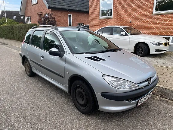 Peugeot 206 2005 photo 2