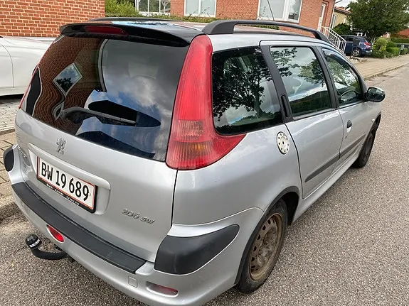 Peugeot 206 2005 photo 3