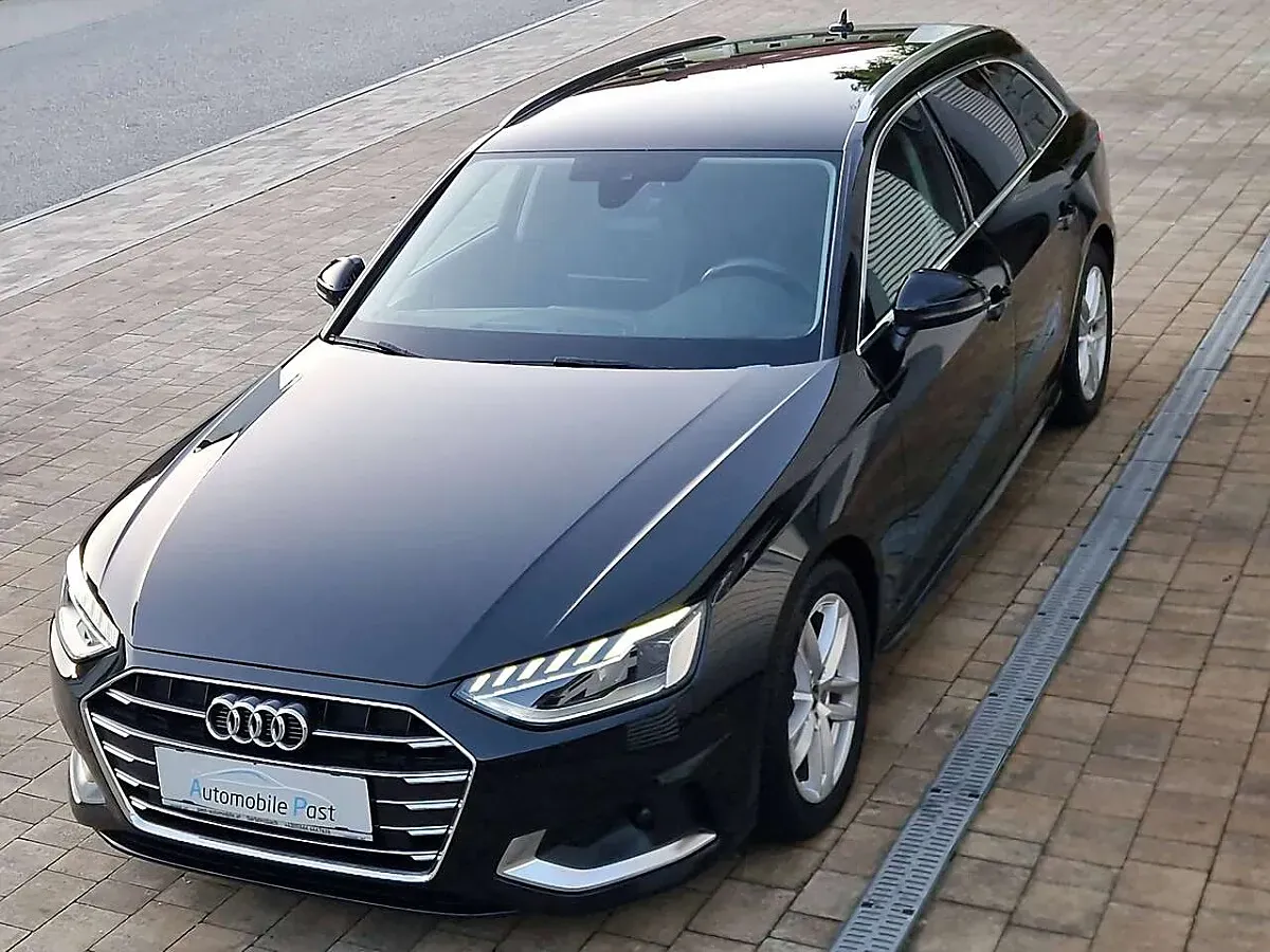 Audi A4 2022 photo 3