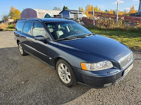 Volvo V70 2005 photo 2