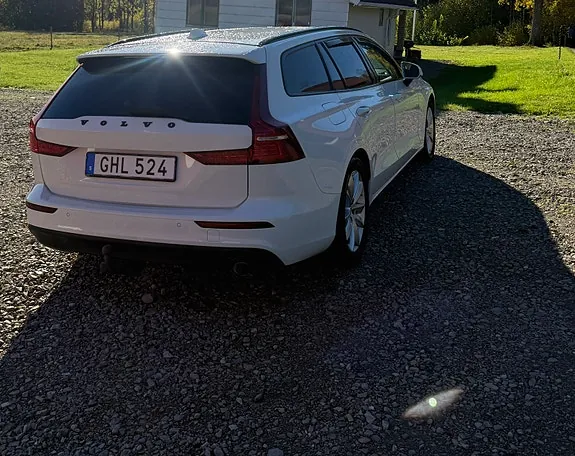 Volvo V60 2019 photo 3