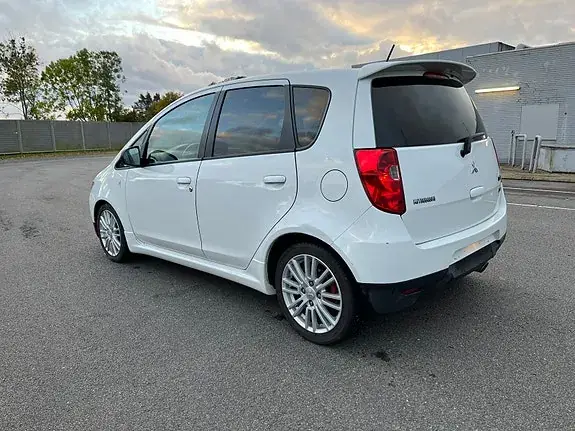 Mitsubishi Colt 2008 photo 4