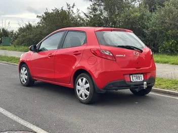 Mazda 2 2008 photo 3