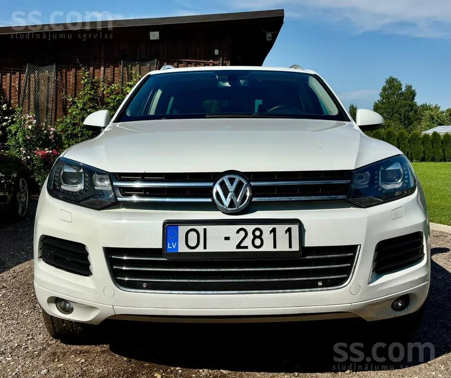 Volkswagen Touareg 2012 photo 3