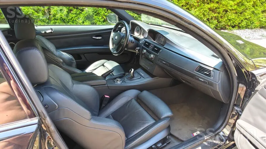 BMW M3 2009 photo 5