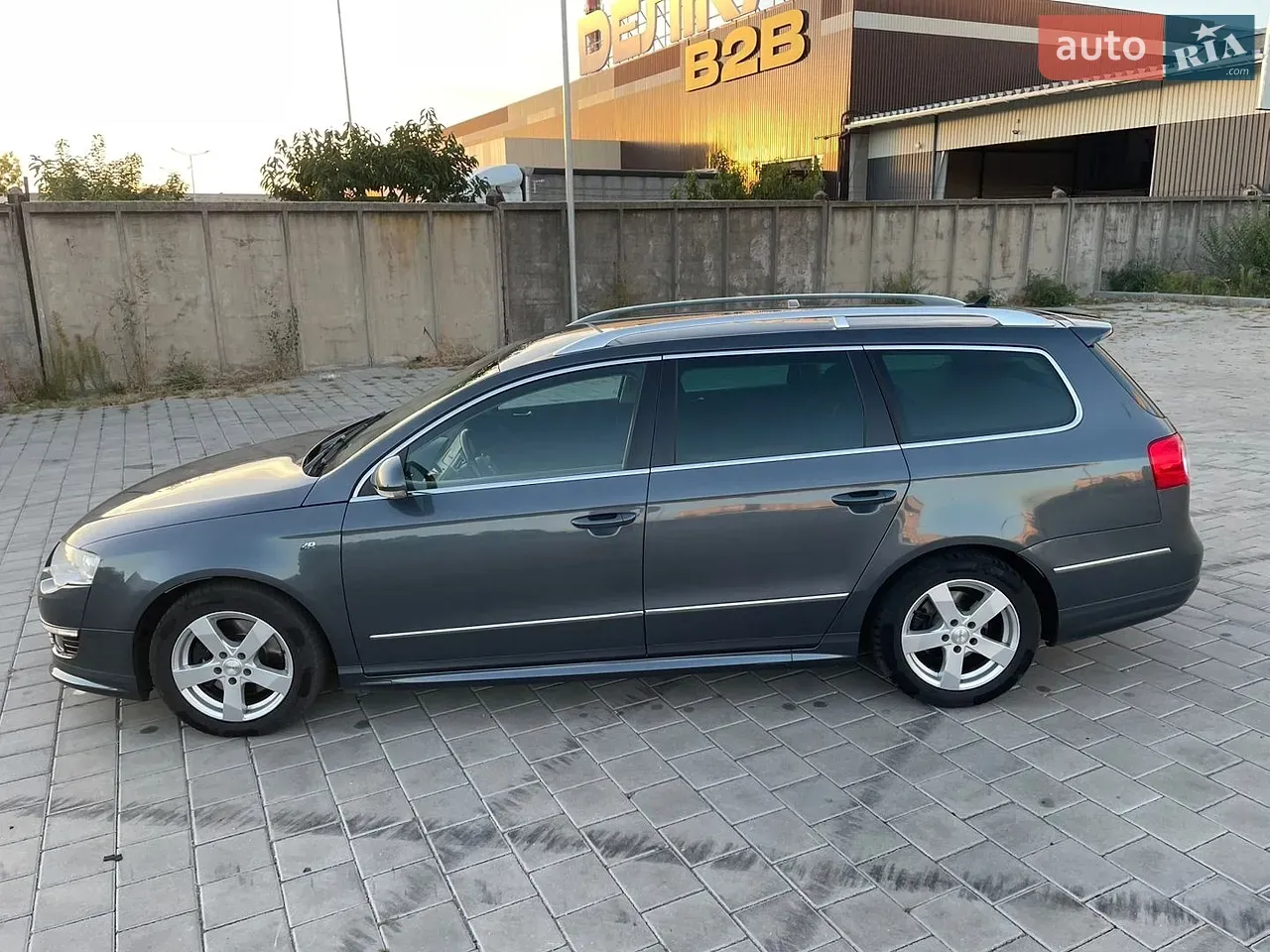 Volkswagen Passat 2009 photo 4