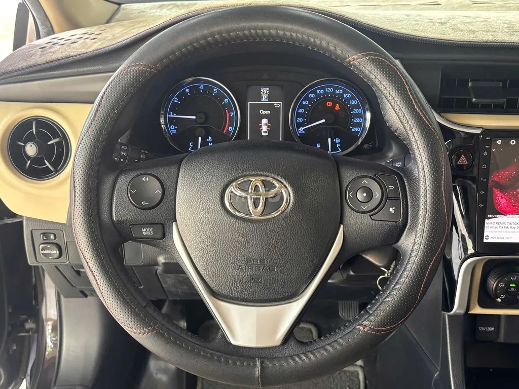 Toyota Corolla Altis