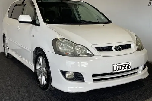 Toyota Ipsum