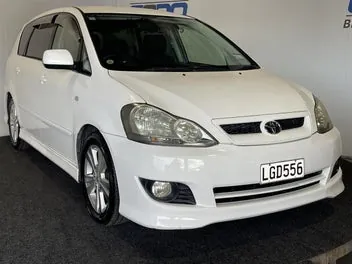 Toyota Ipsum 2004 photo 2