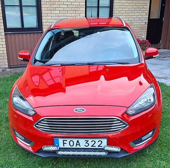 Ford Focus 2016 photo 2