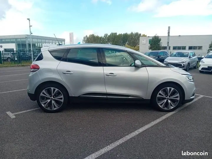 Renault Scenic 2018 photo 4