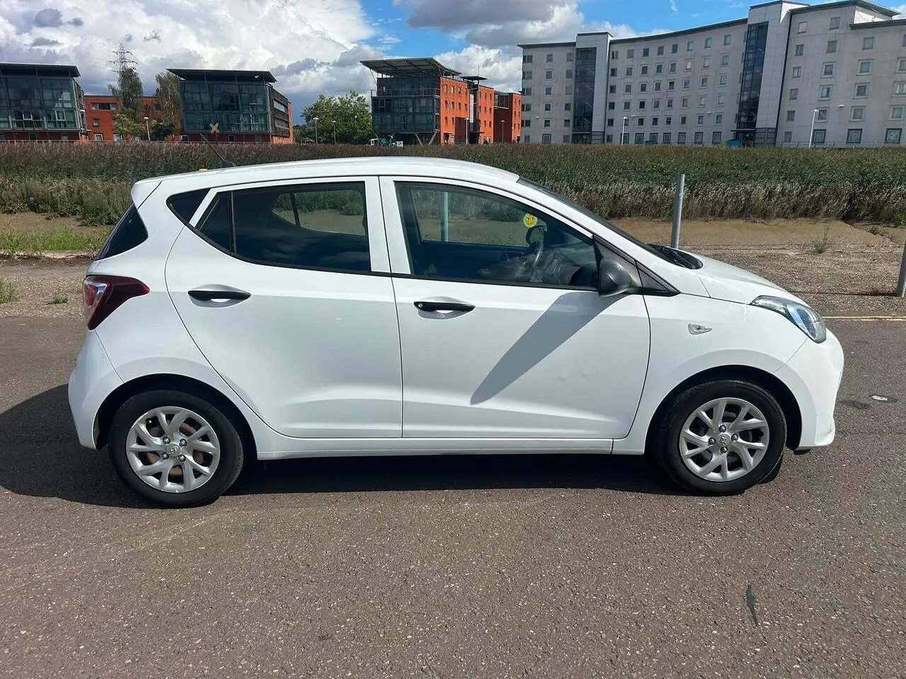 Hyundai I10 2017 photo 2