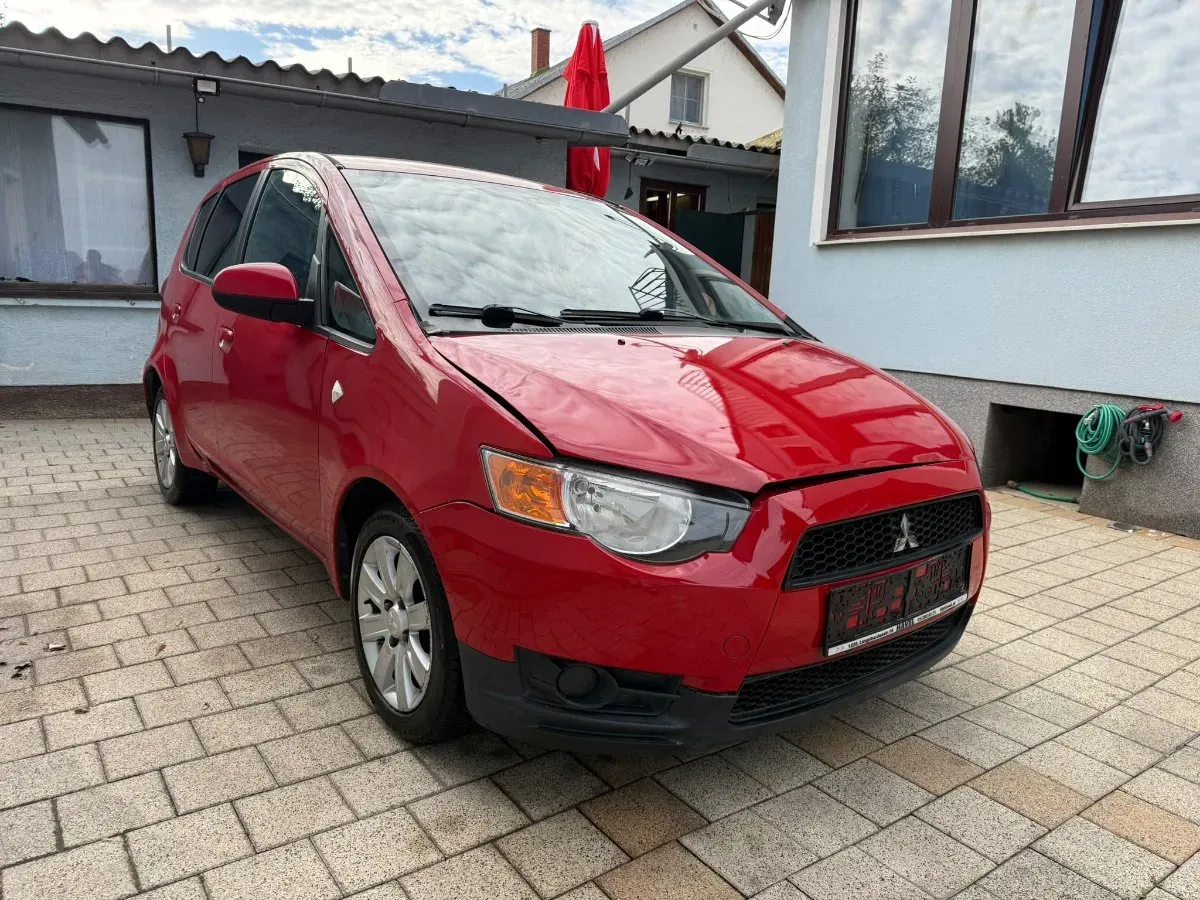 Mitsubishi Colt