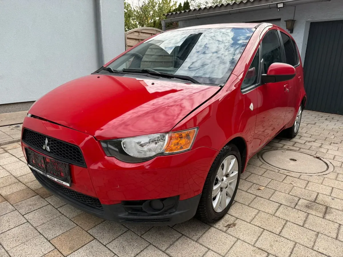 Mitsubishi Colt 2011 photo 3