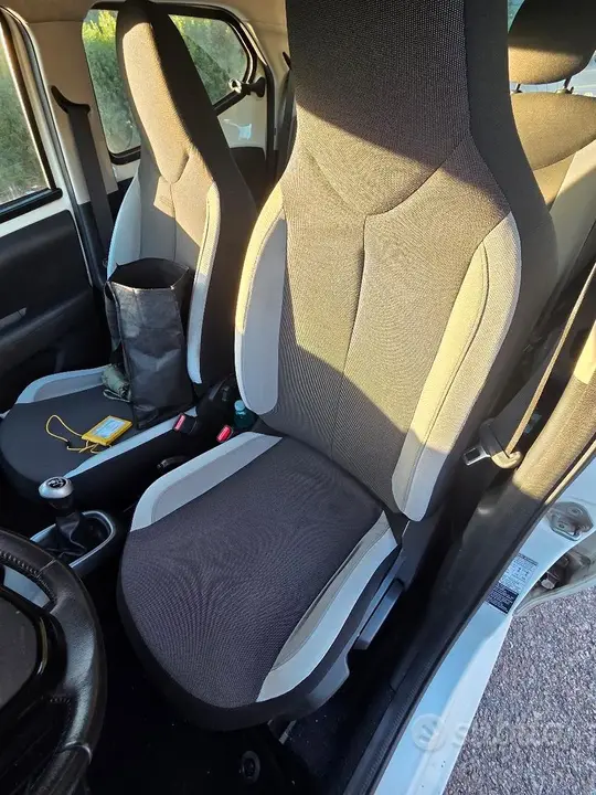 Toyota Aygo 2015 photo 4