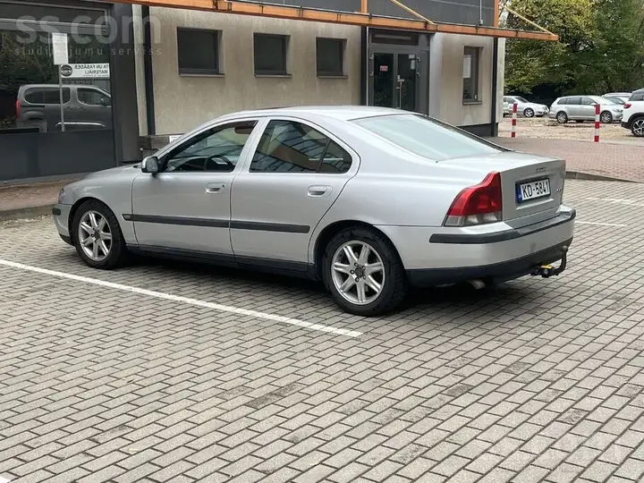 Volvo S60 2002 photo 2