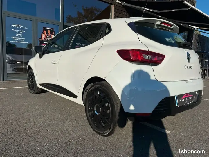 Renault Clio 2015 photo 5