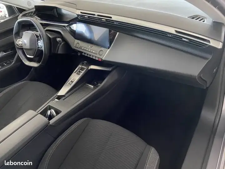 Peugeot 308 2022 photo 3