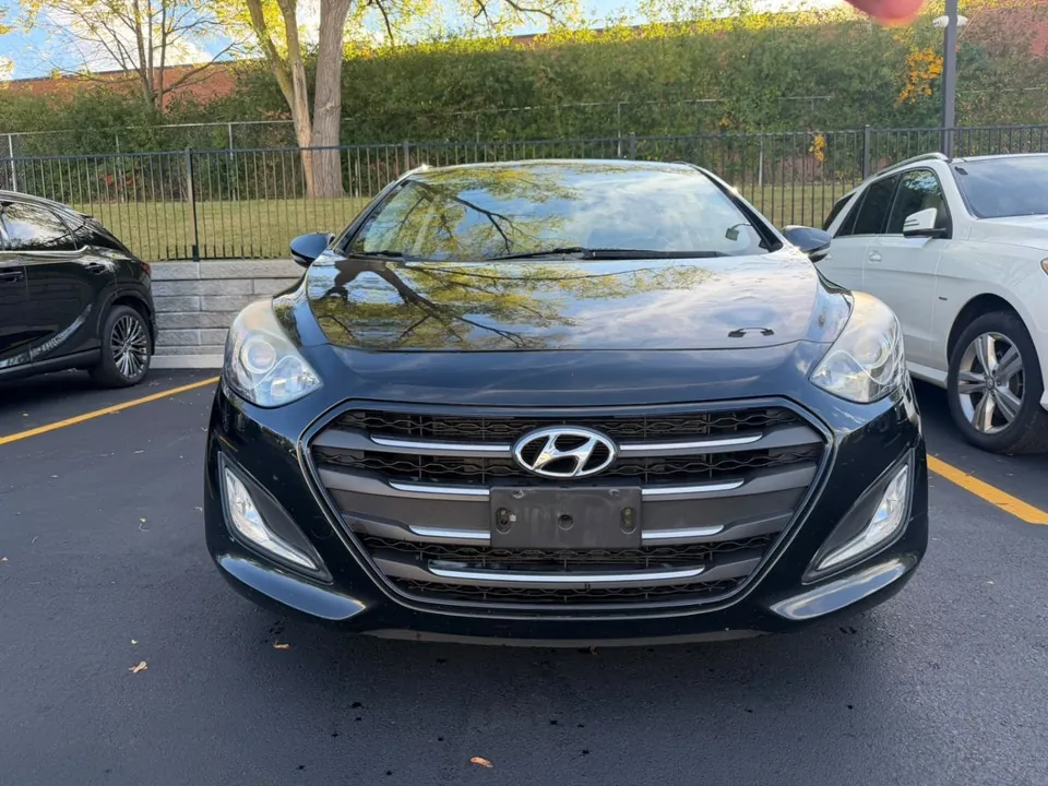 Hyundai Elantra 2016 photo 3