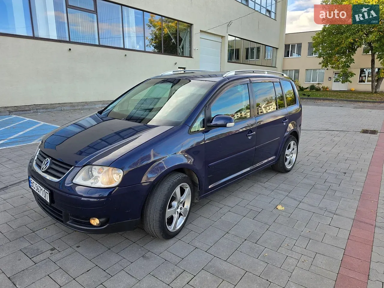 Volkswagen Touran 2003 photo 3