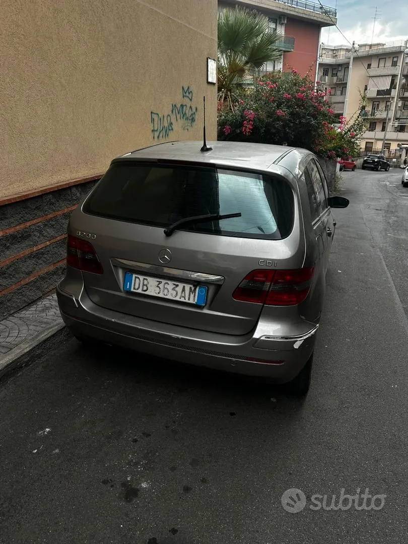Mercedes-Benz B 2006 photo 3