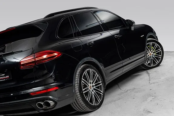 Porsche Cayenne 2016 photo 4