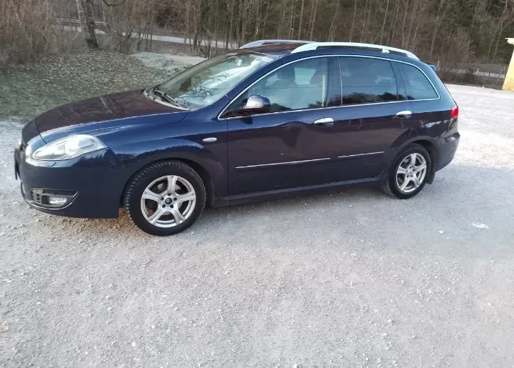 Fiat Croma 2010 photo 2