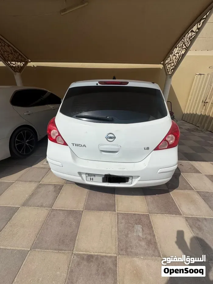 Nissan Tiida 2011 photo 5