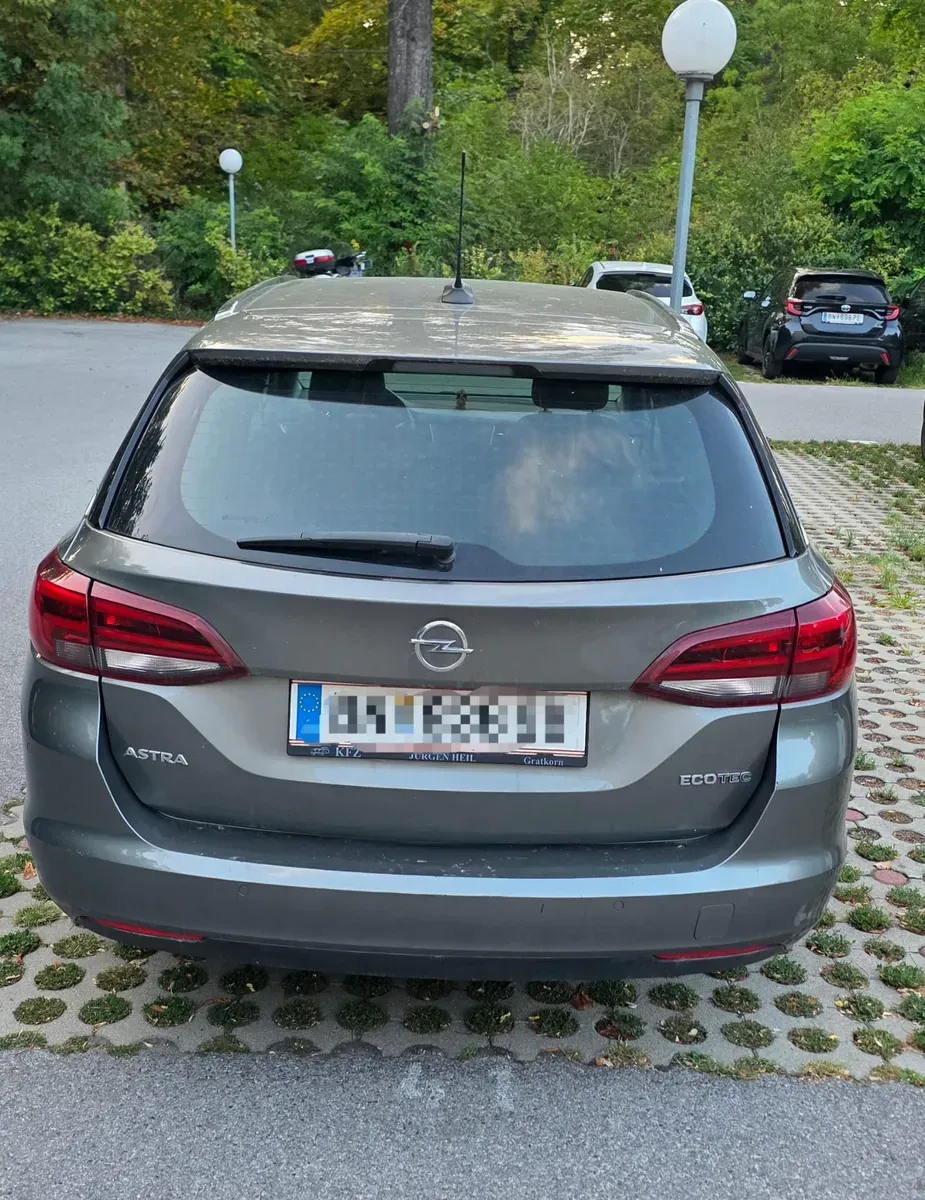 Opel Astra 2018 photo 3