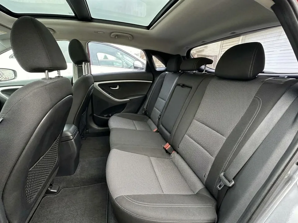 Hyundai Elantra 2017 photo 5